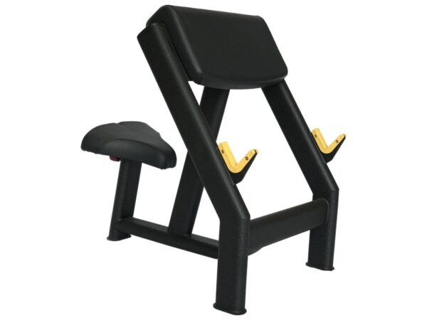 O-033 Seated Preacher Curl